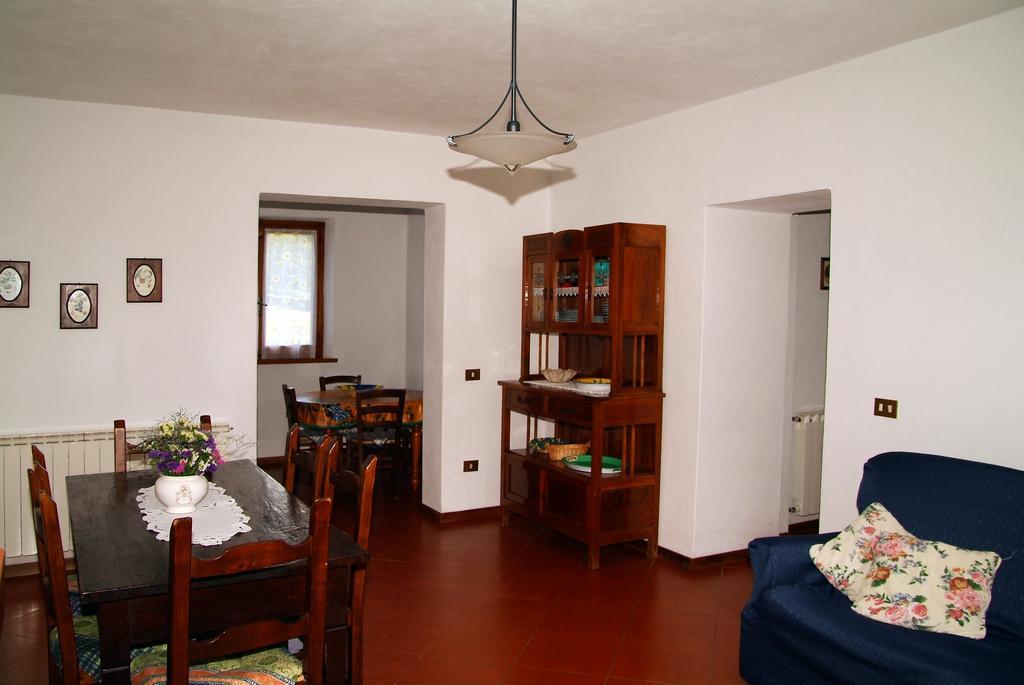Agriturismo Tramonti 카스틸리오네 디 가르파냐나 객실 사진